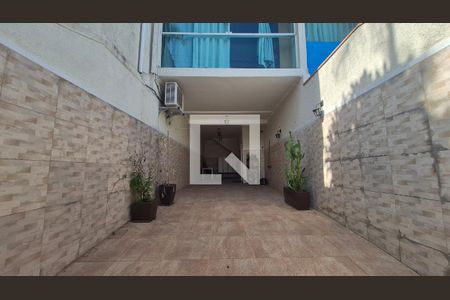 Garagem de casa à venda com 3 quartos, 140m² em Parque das Nações, Santo André