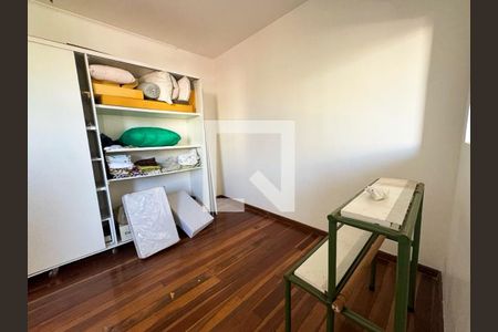 Suíte 2 de casa à venda com 5 quartos, 360m² em Serrano, Belo Horizonte