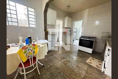 Cozinha de casa à venda com 5 quartos, 360m² em Serrano, Belo Horizonte