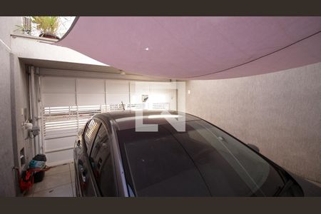 Garagem de casa à venda com 3 quartos, 250m² em Vila Prudente, São Paulo