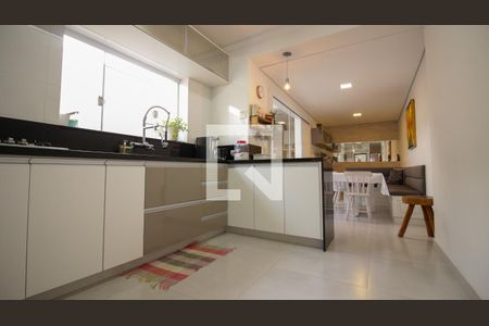 Cozinha de casa à venda com 3 quartos, 250m² em Vila Prudente, São Paulo