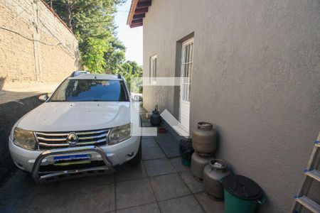 Garagem de casa à venda com 4 quartos, 400m² em Hípica, Porto Alegre