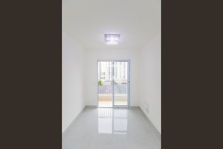 Sala de apartamento para alugar com 2 quartos, 45m² em Vila Isa, São Paulo