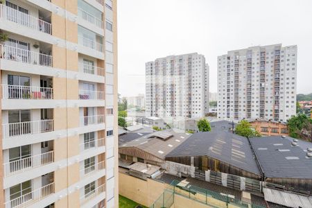 Varanda  de apartamento para alugar com 2 quartos, 45m² em Vila Isa, São Paulo