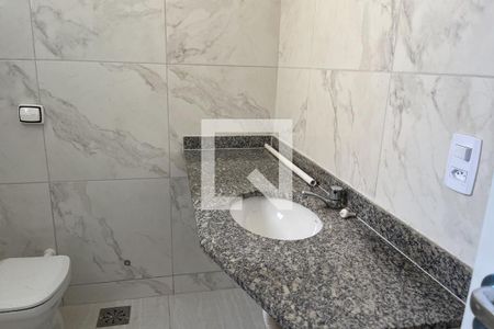 Banheiro de apartamento à venda com 2 quartos, 80m² em Vista Alegre, Rio de Janeiro
