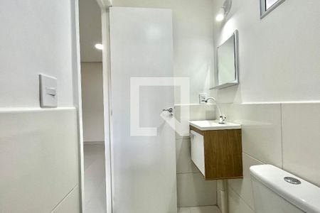 Banheiro  de kitnet/studio para alugar com 1 quarto, 22m² em Jabaquara, São Paulo