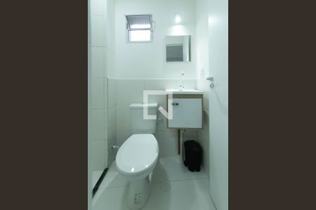 Banheiro de kitnet/studio para alugar com 1 quarto, 22m² em Jabaquara, São Paulo