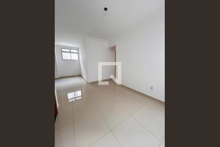 Sala de apartamento à venda com 3 quartos, 130m² em Jardim Industrial, Contagem