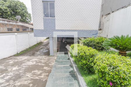 Entrada de apartamento à venda com 3 quartos, 80m² em Esplanada, Belo Horizonte