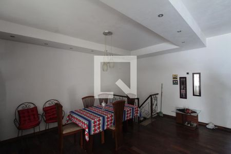Sala de casa à venda com 3 quartos, 223m² em Trevo , Belo Horizonte
