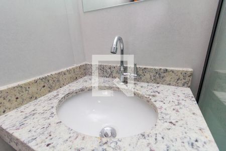 Banheiro de apartamento à venda com 2 quartos, 40m² em Chácara Santo Antônio (zona Leste), São Paulo