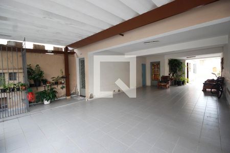 Garagem de casa à venda com 10 quartos, 581m² em Santana, São Paulo