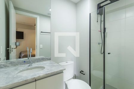 Banheiro de kitnet/studio para alugar com 1 quarto, 27m² em Vila Nova Conceição, São Paulo