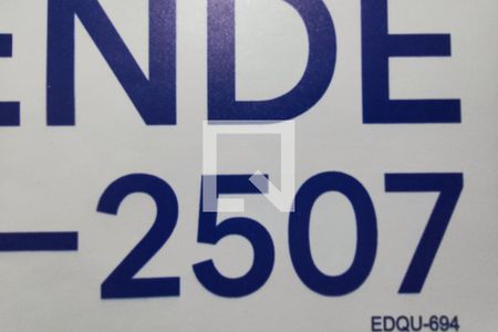 PLACA INSTALADA NO HALL DE ENTRADA de apartamento à venda com 3 quartos, 85m² em Jardim Proença, Campinas