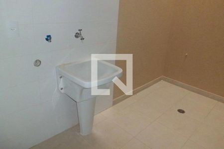 Casa à venda com 2 quartos, 68m² em Água Rasa, São Paulo