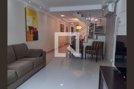 Casa à venda com 3 quartos, 280m² em Vila Bertioga, São Paulo