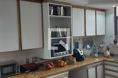 Apartamento à venda com 4 quartos, 330m² em Vila Regente Feijó, São Paulo