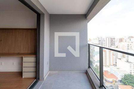 Varanda de kitnet/studio para alugar com 1 quarto, 27m² em Pompeia, São Paulo