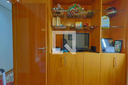 Quarto 1 de apartamento à venda com 4 quartos, 168m² em Serra, Belo Horizonte