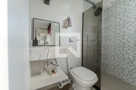 Banheiro de kitnet/studio para alugar com 1 quarto, 36m² em Bela Vista, São Paulo