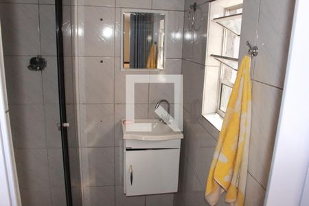 Banheiro de casa para alugar com 1 quarto, 72m² em Santa Teresinha, São Paulo