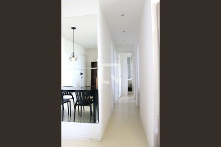 Corredor de apartamento para alugar com 2 quartos, 55m² em Socorro, São Paulo