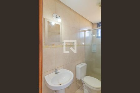Banheiro de apartamento para alugar com 1 quarto, 35m² em São Luís, Canoas