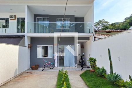 Quintal de casa à venda com 4 quartos, 225m² em Piratininga, Niterói
