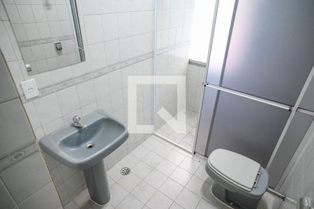 Banheiro de apartamento à venda com 2 quartos, 110m² em Vila Heliopolis, São Paulo