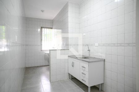 Cozinha de apartamento à venda com 2 quartos, 110m² em Vila Heliopolis, São Paulo