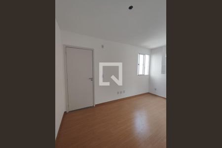 Sala de apartamento à venda com 2 quartos, 43m² em Bom Jesus, Contagem