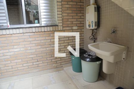 Casa à venda com 4 quartos, 440m² em Vila Carolina, São Paulo