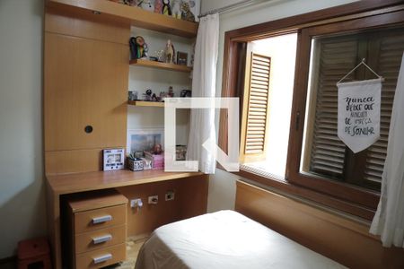 Casa à venda com 4 quartos, 400m² em Vila Carolina, São Paulo