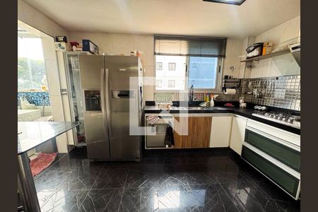 Cozinha de apartamento para alugar com 4 quartos, 140m² em Dona Clara, Belo Horizonte