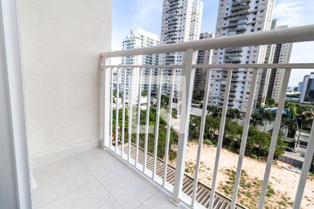 Varanda de apartamento para alugar com 1 quarto, 27m² em Parque Industrial Tomas Edson, São Paulo