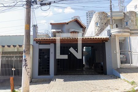 Fachada de casa à venda com 3 quartos, 175m² em Vila Nova, São Paulo