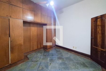 Quarto 2 de casa à venda com 3 quartos, 400m² em Fonseca, Niterói