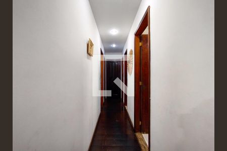 Corredor de apartamento à venda com 3 quartos, 120m² em São Francisco Xavier, Rio de Janeiro