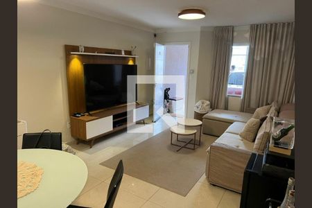 Casa à venda com 3 quartos, 144m² em Vila Carrão, São Paulo