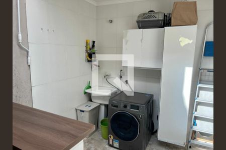 Casa à venda com 3 quartos, 144m² em Vila Carrão, São Paulo