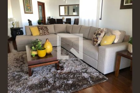 Apartamento à venda com 3 quartos, 230m² em Vila Gomes Cardim, São Paulo