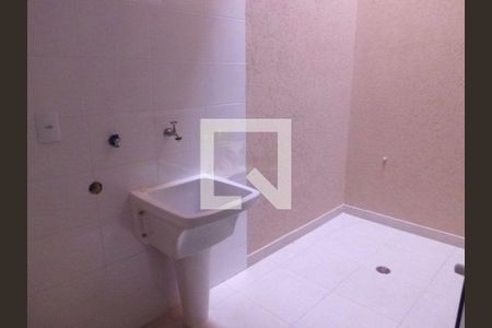 Casa à venda com 2 quartos, 68m² em Água Rasa, São Paulo