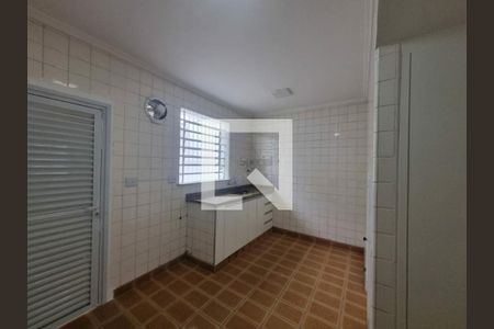 Casa à venda com 2 quartos, 120m² em Parque São Jorge, São Paulo