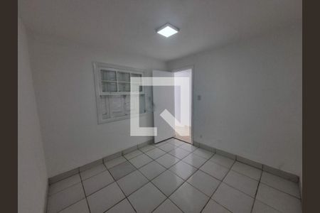 Casa à venda com 2 quartos, 120m² em Parque São Jorge, São Paulo