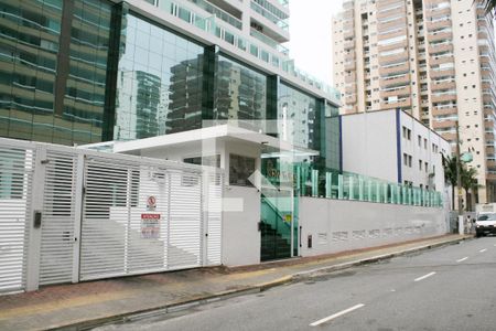 Fachada e portaria de apartamento para alugar com 2 quartos, 99m² em Vila Caiçara, Praia Grande