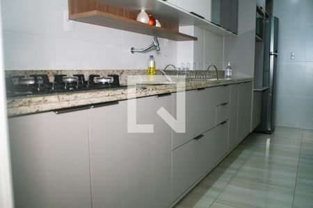 Cozinha - Armários de apartamento para alugar com 2 quartos, 99m² em Vila Caiçara, Praia Grande