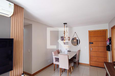 Sala de apartamento à venda com 3 quartos, 74m² em Jacarepaguá, Rio de Janeiro