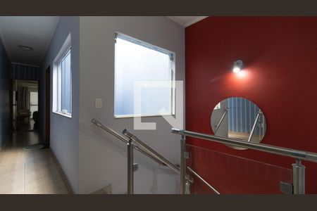 Corredor de casa para alugar com 3 quartos, 107m² em Vila Guilhermina, São Paulo