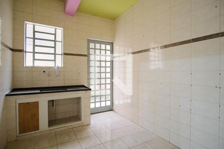 Cozinha de casa para alugar com 2 quartos, 175m² em Cidade Mãe do Céu, São Paulo