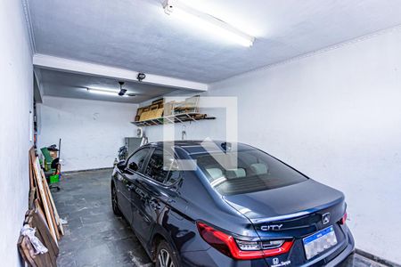 Garagem de casa à venda com 4 quartos, 180m² em Vila Picinin, São Paulo
